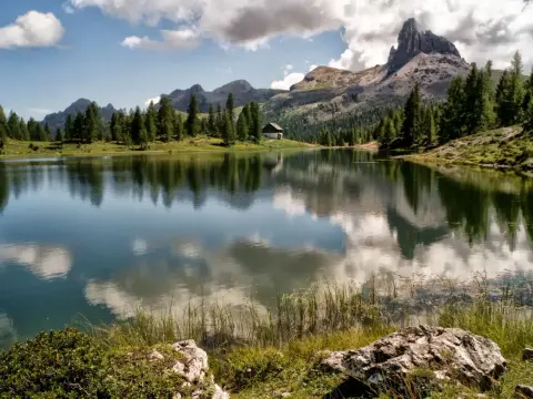 Paesi più belli del Cadore tra borghi, laghi e Dolomiti