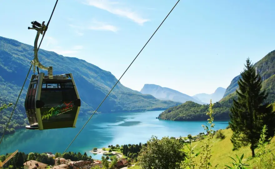 Passeggiate facili a Molveno - 5 itinerari tra lago e boschi
