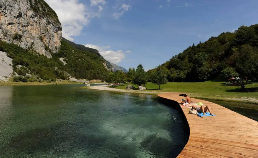 Lago di Nembia, guida a una pausa nella natura del Trentino