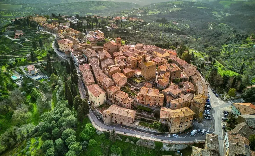 Dove si trova Panicale? Guida tra lago e borghi umbri
