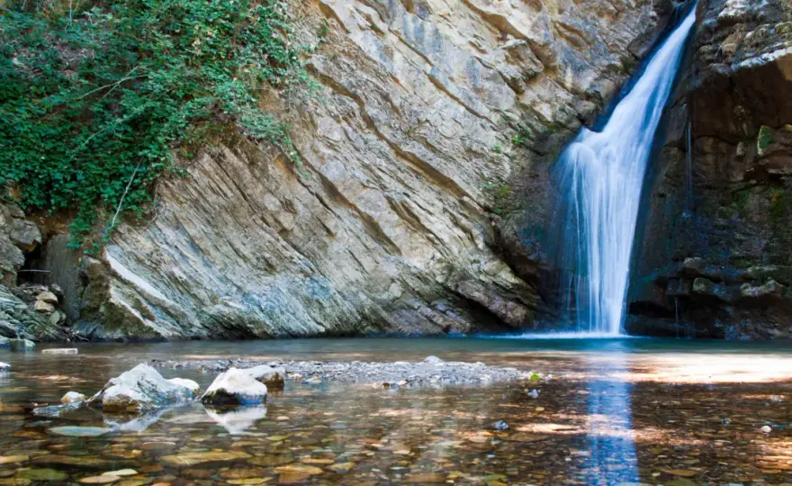 Cascate in Basilicata, tre itinerari tra boschi e borghi