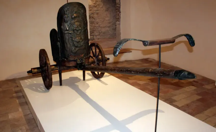 Monteleone di Spoleto, cosa vedere tra biga e farro DOP