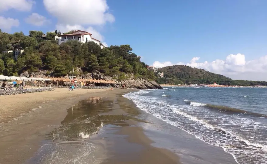Porto Ercole, cosa vedere tra forti, spiagge e calette